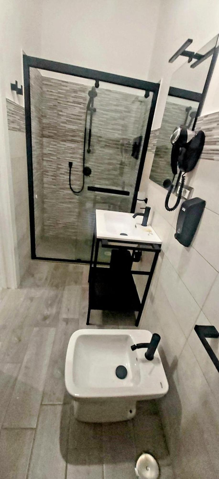 Bed & Breakfast Le Piazze Cori Bagian luar foto